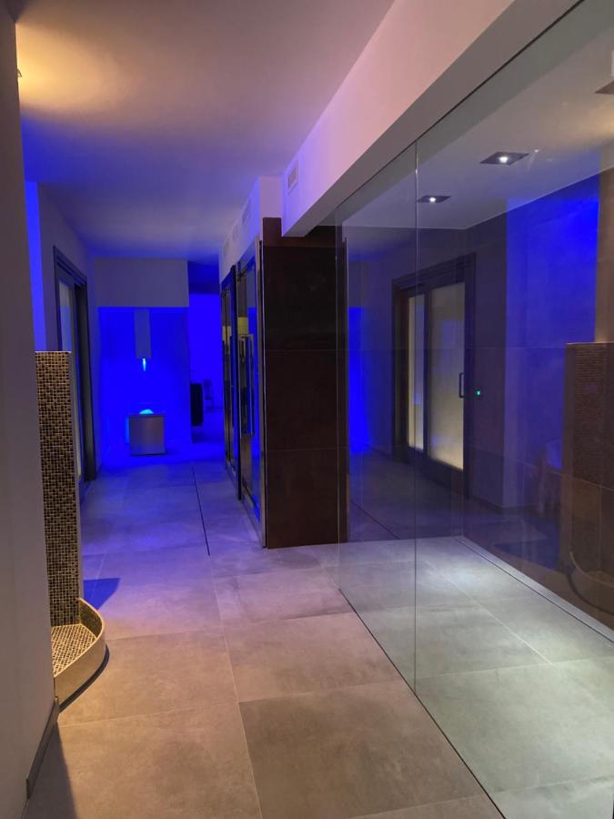 Luvia Rooms Spa Гоннеза Экстерьер фото