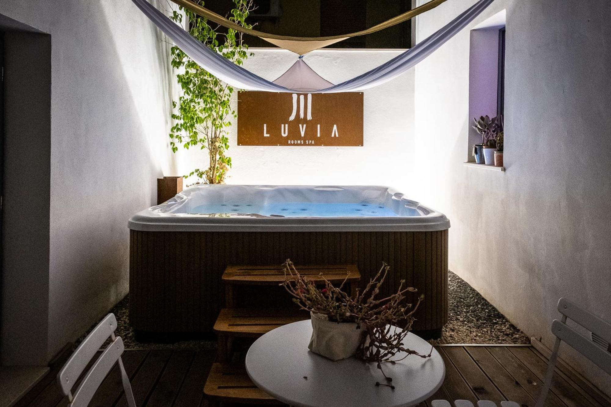 Luvia Rooms Spa Гоннеза Экстерьер фото