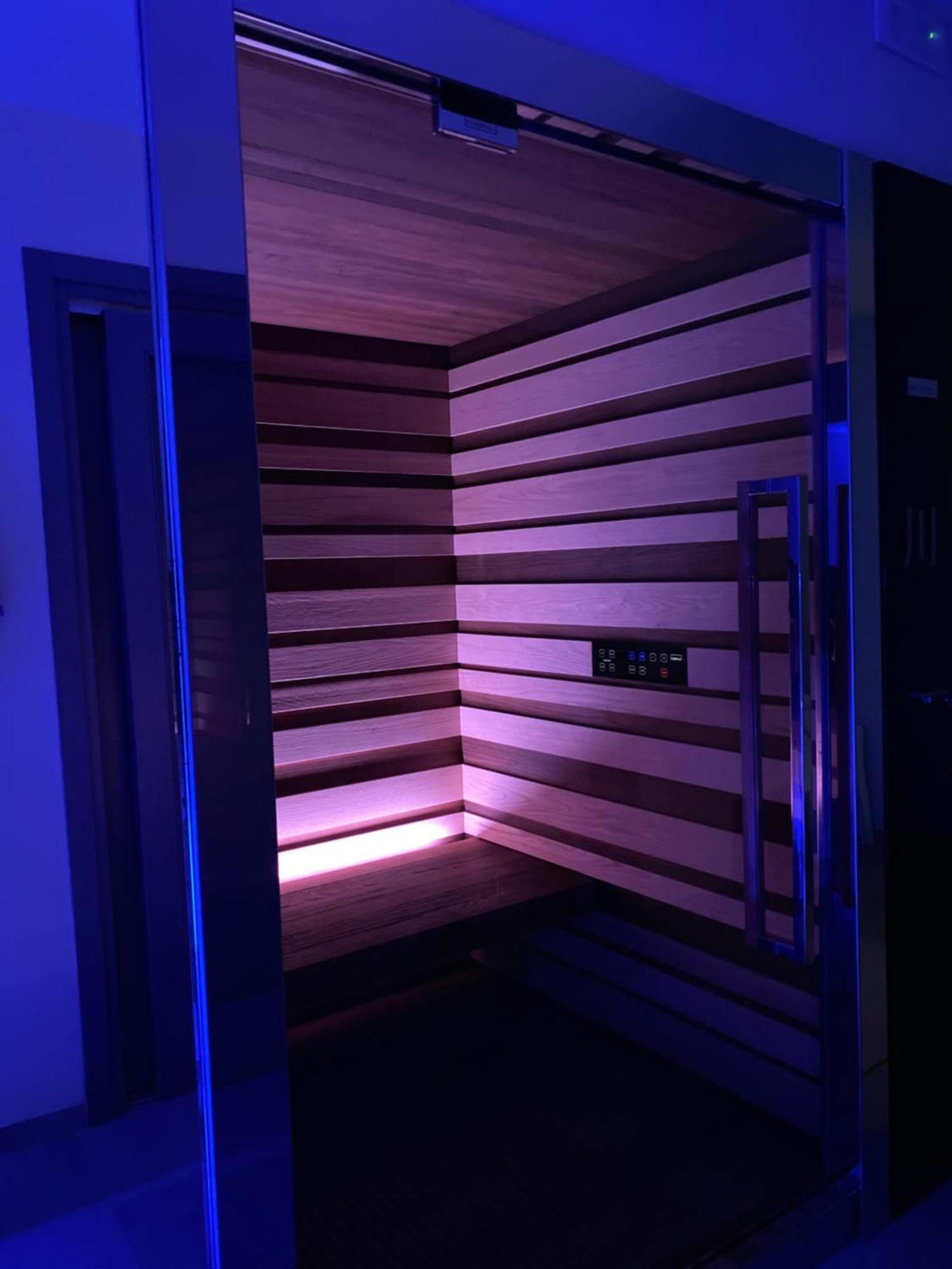 Luvia Rooms Spa Гоннеза Экстерьер фото