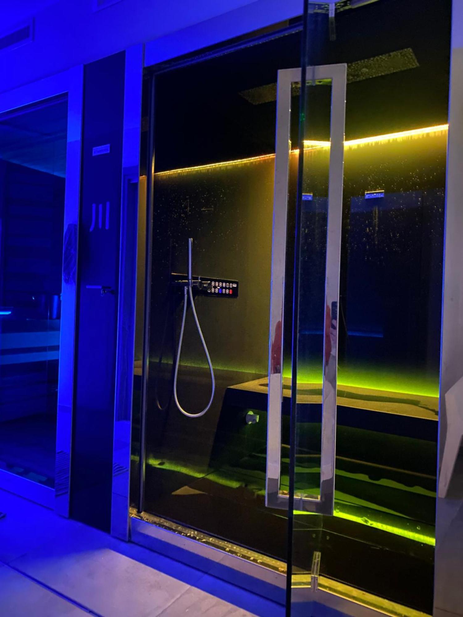 Luvia Rooms Spa Гоннеза Экстерьер фото